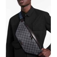 Поясная сумка Louis Vuitton Discovery Pm